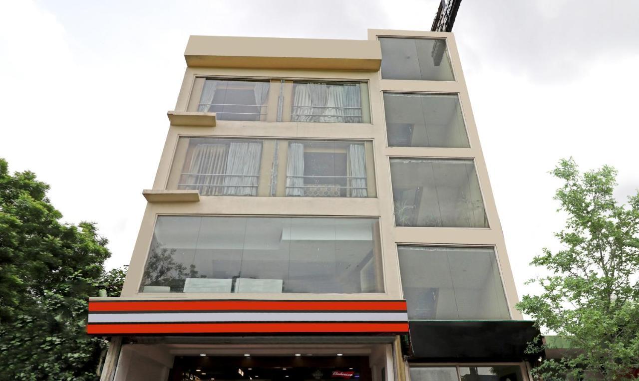 Treebo Galaxy Rooms 뉴델리 외부 사진