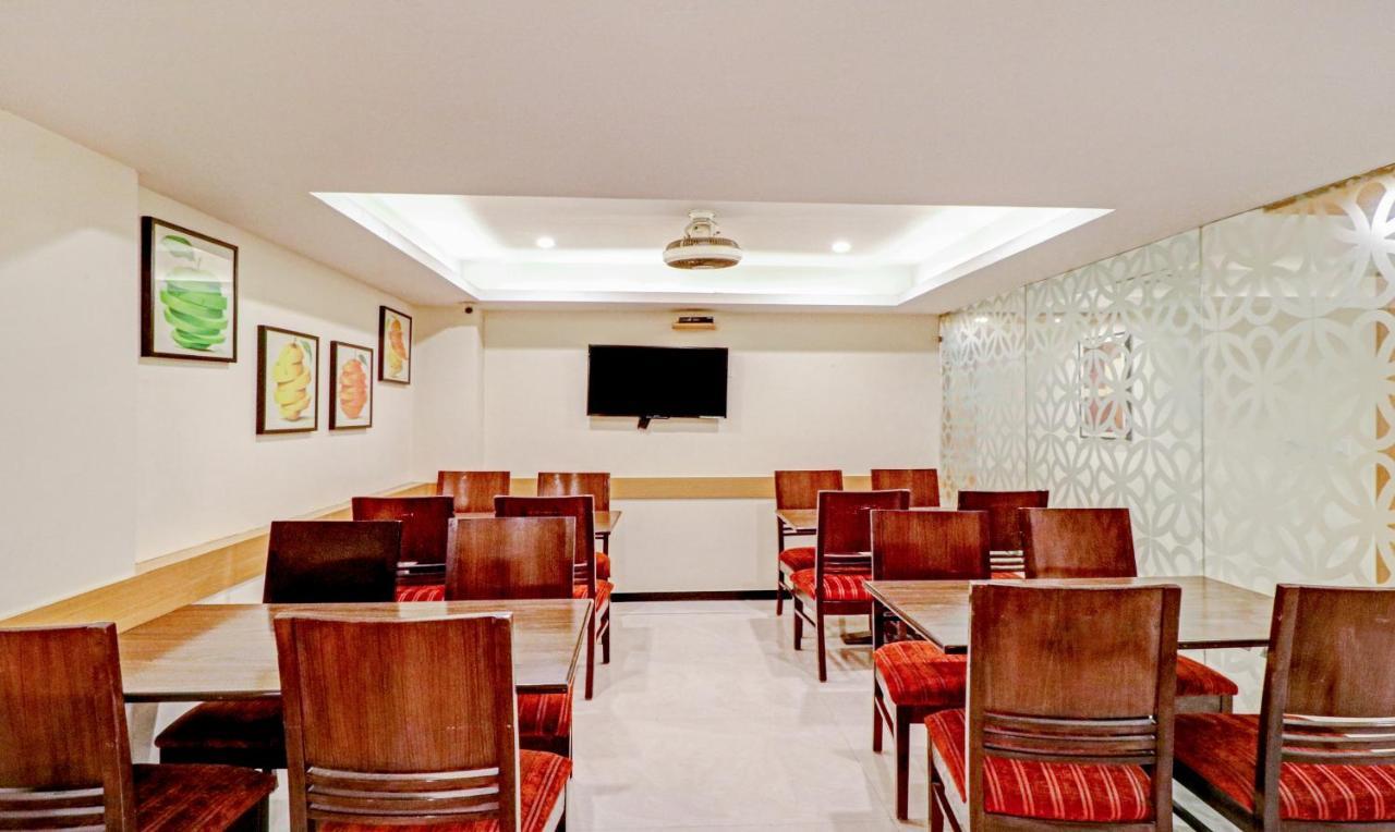 Treebo Galaxy Rooms 뉴델리 외부 사진