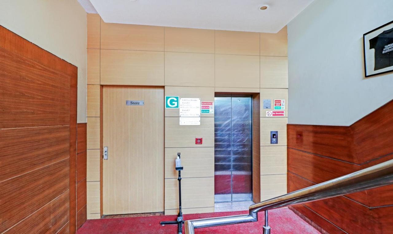 Treebo Galaxy Rooms 뉴델리 외부 사진
