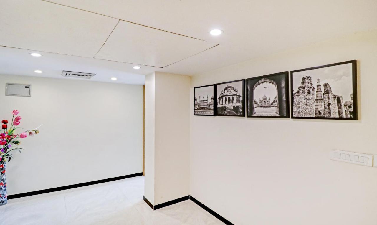 Treebo Galaxy Rooms 뉴델리 외부 사진