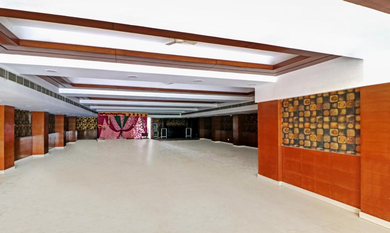 Treebo Galaxy Rooms 뉴델리 외부 사진