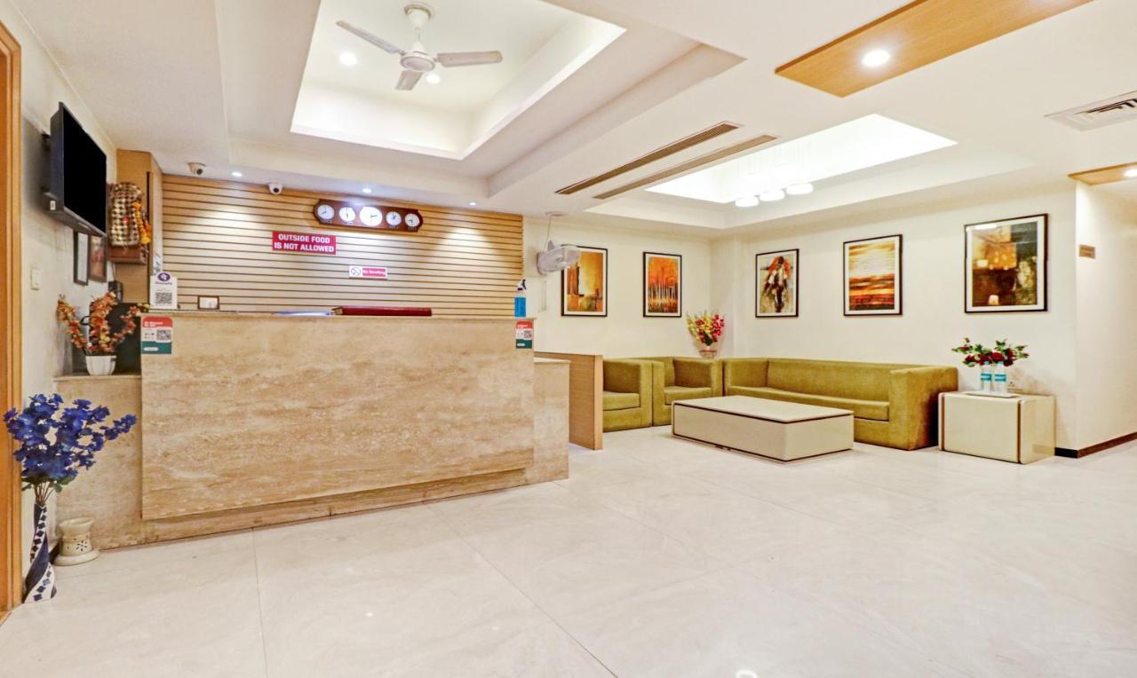Treebo Galaxy Rooms 뉴델리 외부 사진